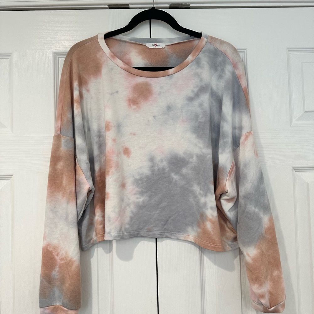 Lot!! GeeGee Cropped Sweatshirt & Shacket